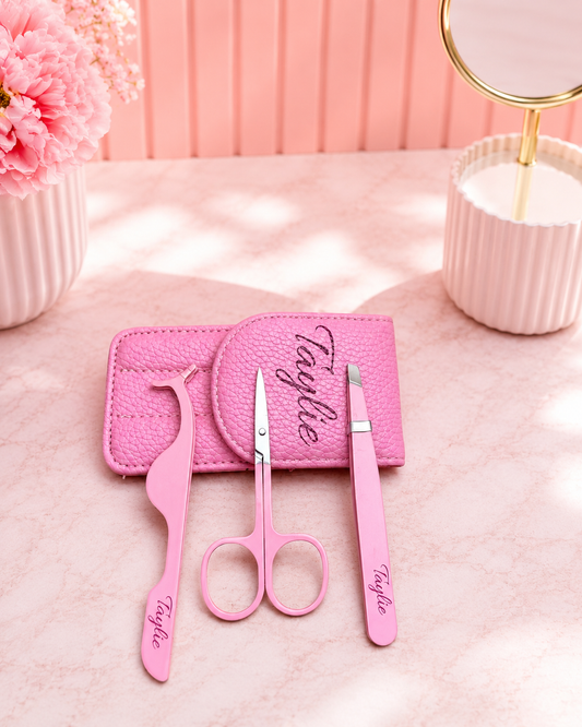 Kit accessoires Faux Cils - Pochette, Ciseaux & Pinces | Taylie Paris